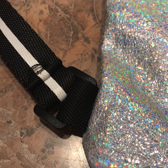 PINK flashy string backpack - Picture 5 of 8